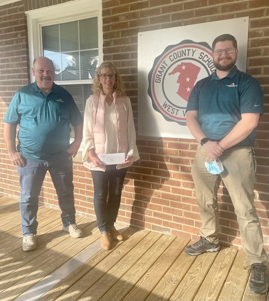 American Woodmark Foundation Donates